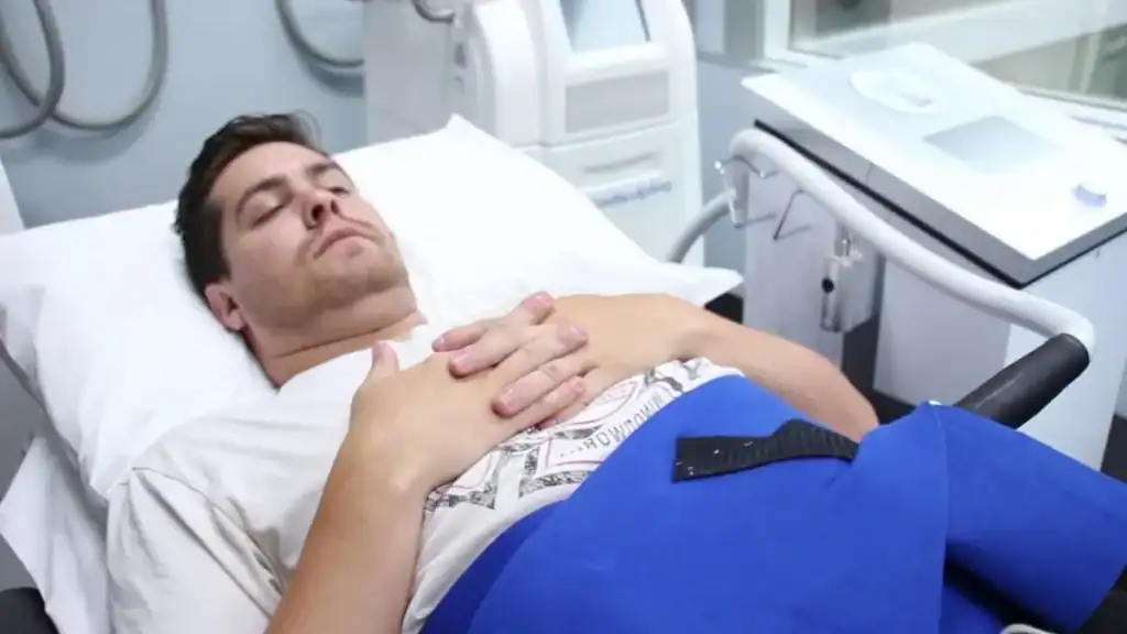 Transforming Bodies: Celebrity Success Stories and the Truth Behind Body Contouring 2 Image of male having body contouring Hamilton treatment